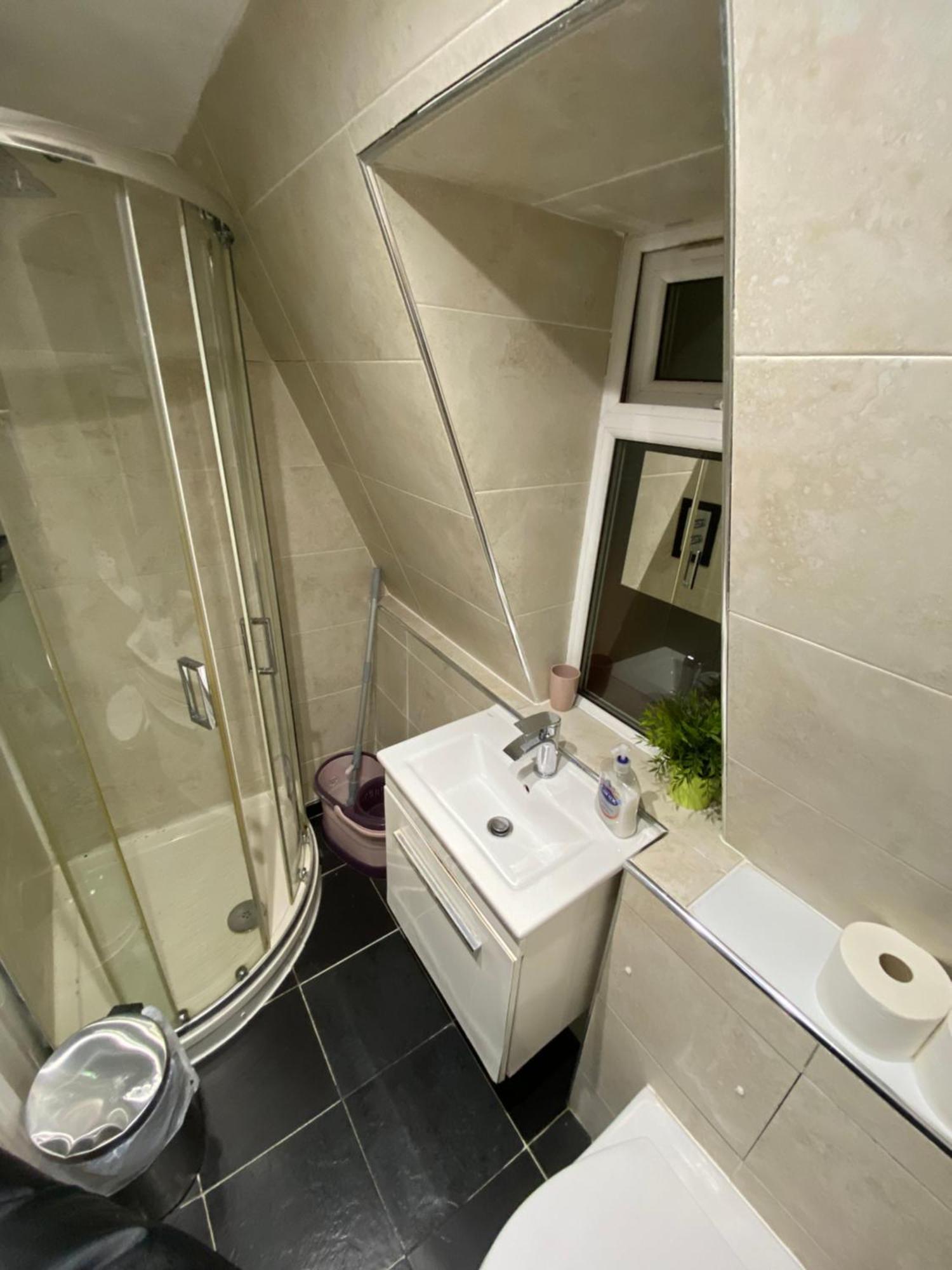 Fabulous Private Bedrooms Near Euston Station, Central London Exterior photo