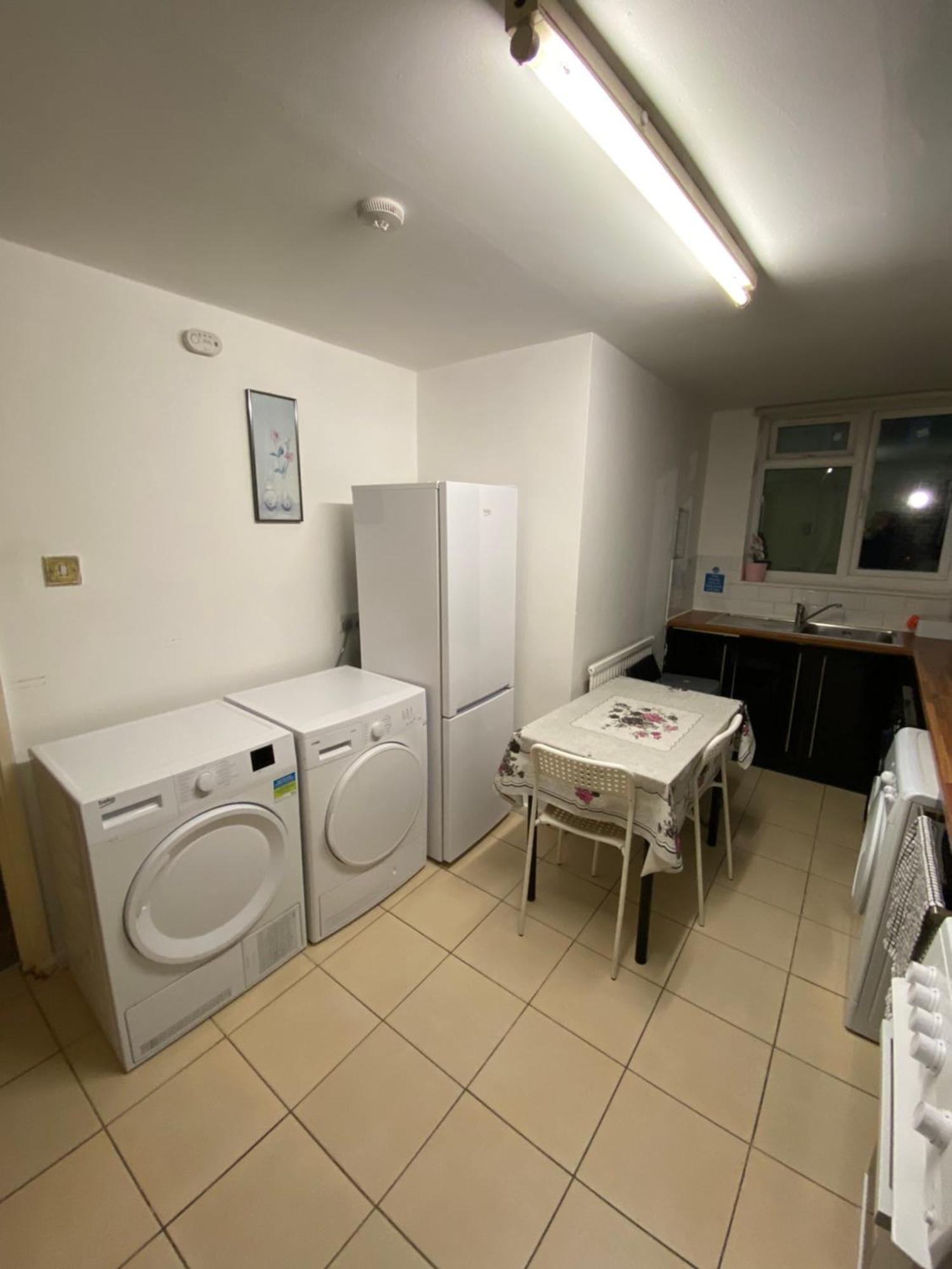 Fabulous Private Bedrooms Near Euston Station, Central London Exterior photo